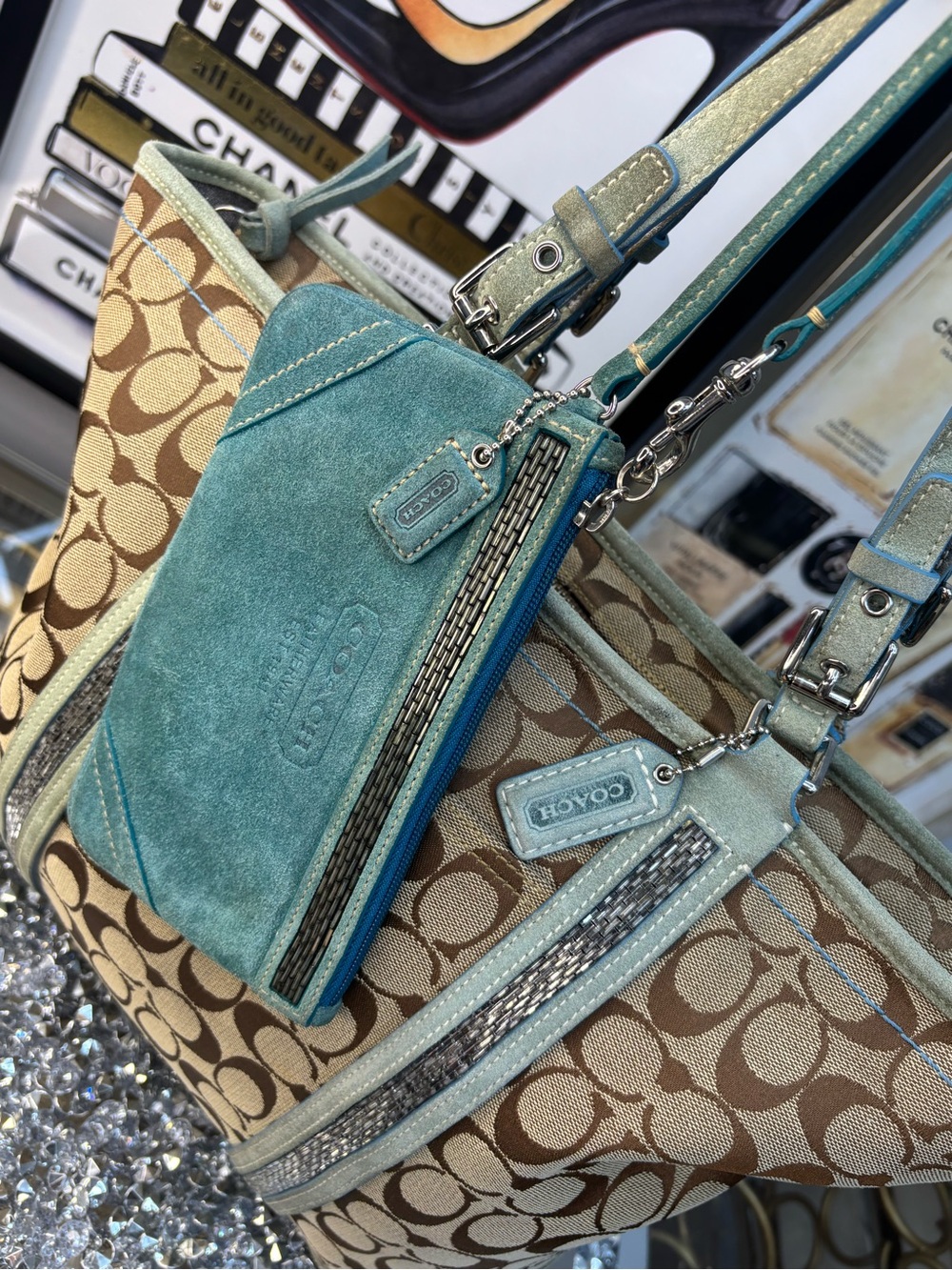 Coach 2005 vintage y2k Signature Gallery Beaded Tote w/ matching wallet GUC - Picture 16 of 17